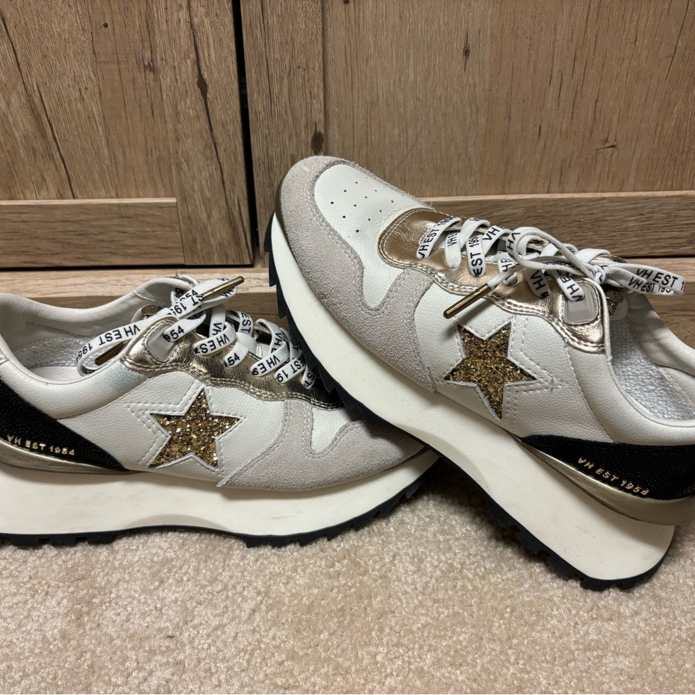 Vintage Havana White and Gold Star Sneakers